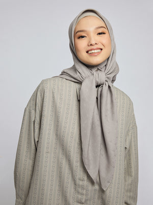 AIRY JACQUARD VOILE SCARF PLAIN TAUPE